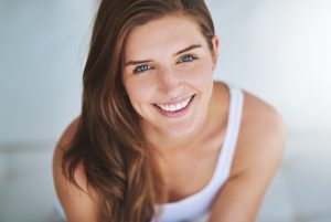 What can a cosmetic dentist in Bloomfield Hills do for me?
